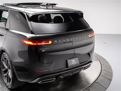 New 2026 Land Rover Range Rover Sport SE AWD/4WD image 30