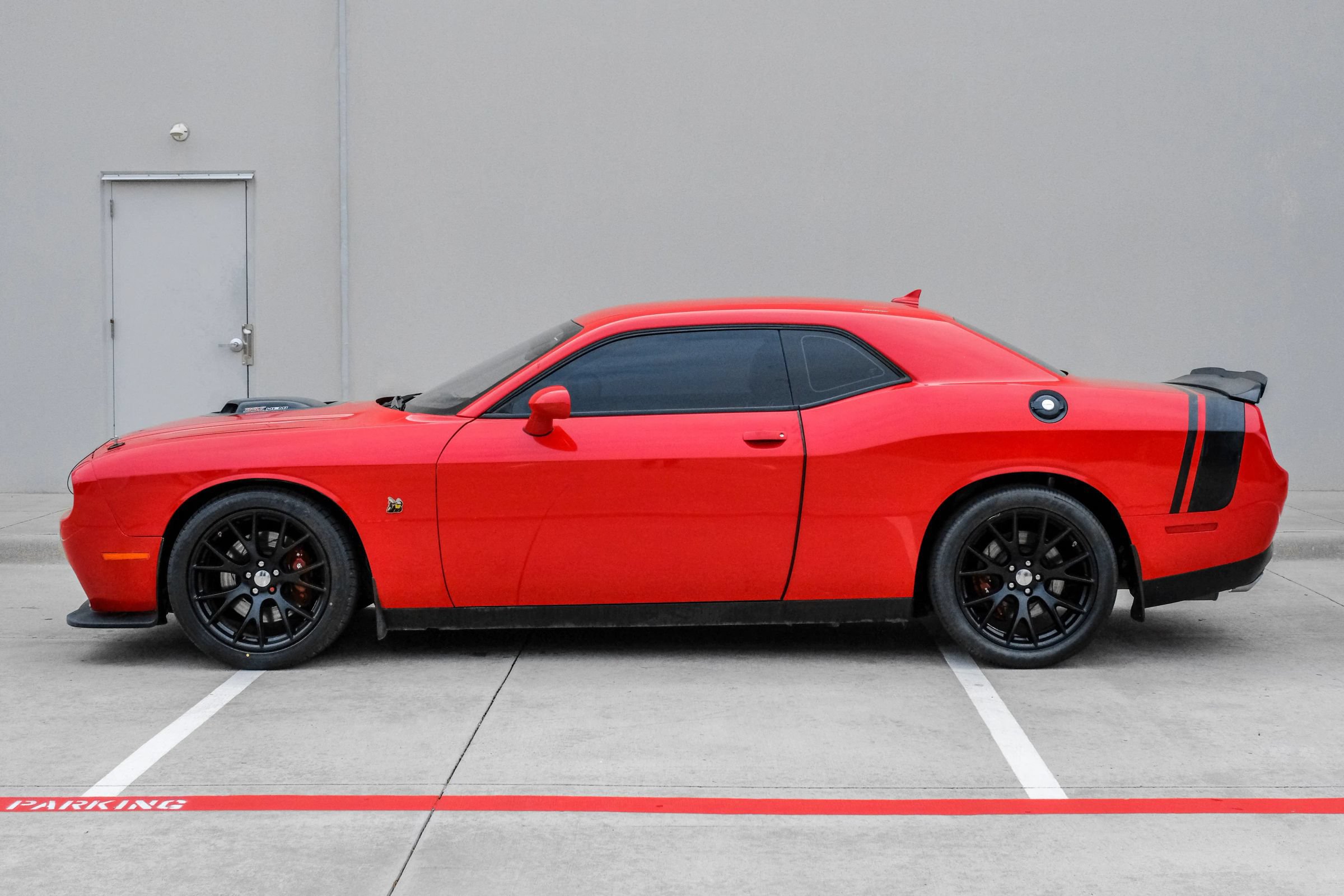Used 2016 Dodge Challenger R/T Scat Pack RWD image 16