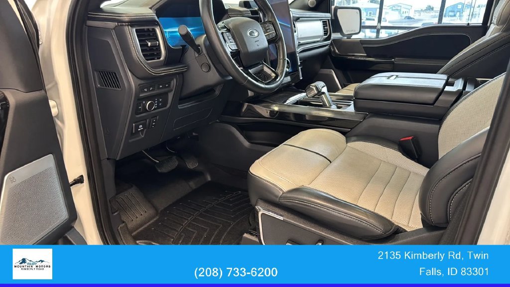 Used 2022 Ford F150 Lightning Platinum AWD/4WD image 17