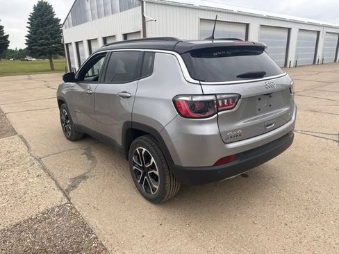 Used 2023 Jeep Compass Limited AWD/4WD image 8
