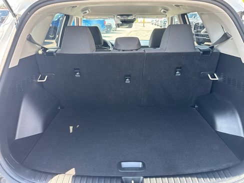 Used 2023 Kia Seltos LX image 19