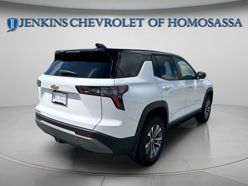 New 2026 Chevrolet Equinox LT w/ Safety and Technology Package image 2