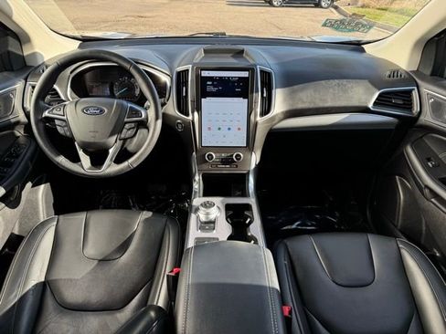 Used 2021 Ford Edge Titanium w/ Class II Trailer Tow Package AWD/4WD image 7