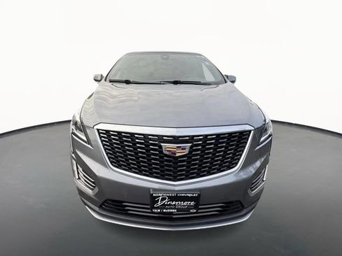 Used 2021 Cadillac XT5 Premium Luxury image 3