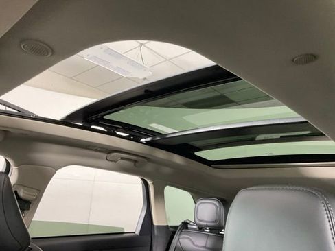 Used 2025 Lincoln Corsair Reserve image 26