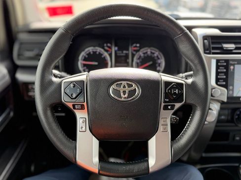 Used 2023 Toyota 4Runner TRD Sport AWD/4WD image 10