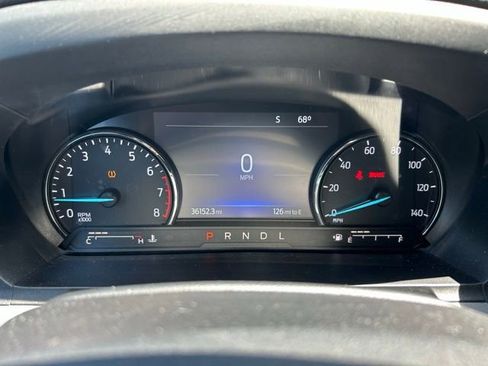 Used 2023 Ford Explorer XLT w/ Equipment Group 202A AWD/4WD image 2