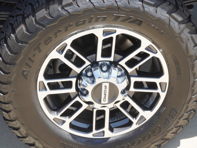 Used 2026 Ford F250 Platinum w/ Platinum Plus Package AWD/4WD image 12