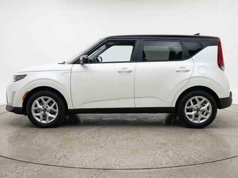 Used 2025 Kia Soul LX w/ LX Technology Package image 5