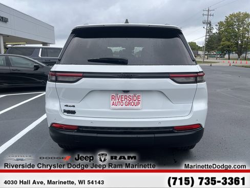 Used 2024 Jeep Grand Cherokee Altitude image 8