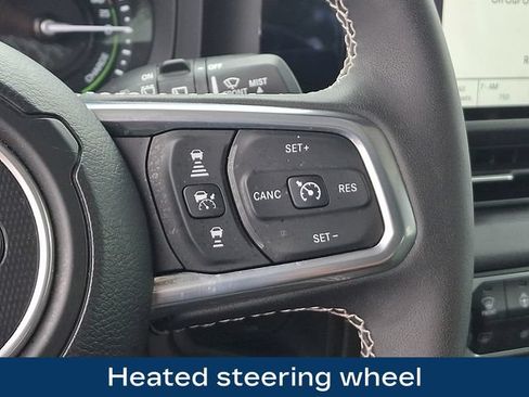 Used 2025 Jeep Wrangler Unlimited Sahara AWD/4WD image 8