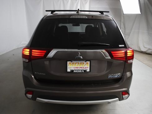 Used 2018 Mitsubishi Outlander SEL image 4