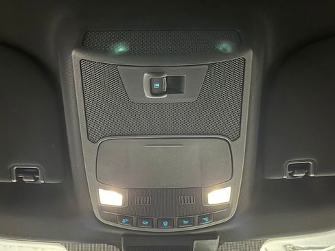 Used 2019 Ford F150 XLT w/ Equipment Group 302A Luxury AWD/4WD image 9