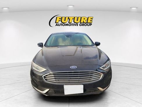 Used 2020 Ford Fusion SEL image 2