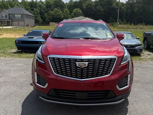 Used 2023 Cadillac XT5 Premium Luxury w/ Technology Package FWD image 4