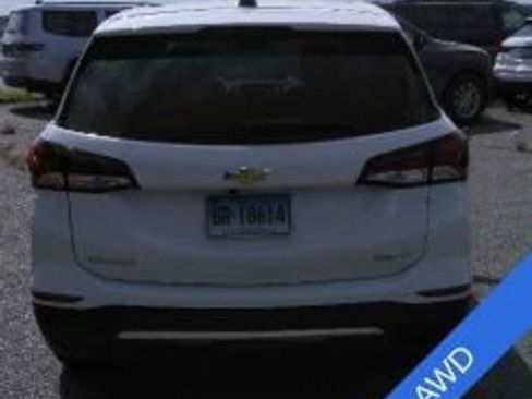 Used 2024 Chevrolet Equinox LT AWD/4WD image 2