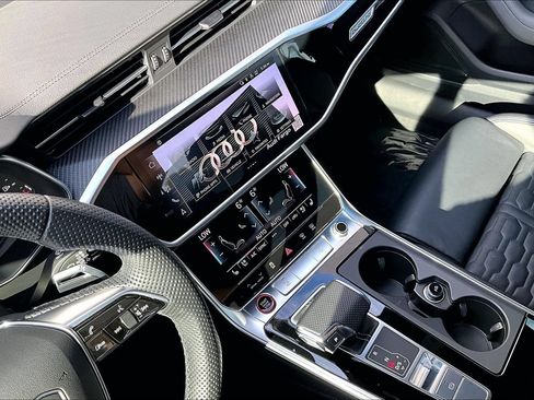 Used 2023 Audi RS 6 AWD/4WD image 32