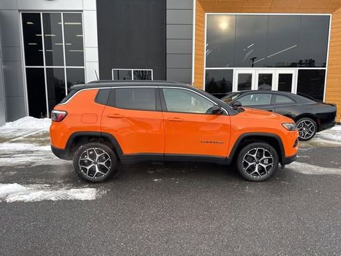 New 2026 Jeep Compass Limited w/ Sun, Sound & Navigation Group image 7