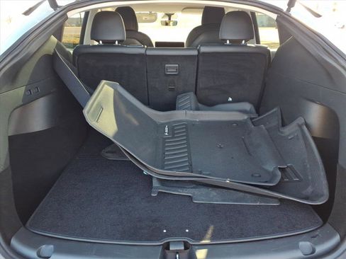 Used 2021 Tesla Model Y Long Range image 29
