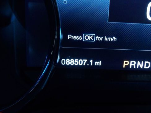 Used 2019 Ford F150 Lariat w/ Trailer Tow Package image 20