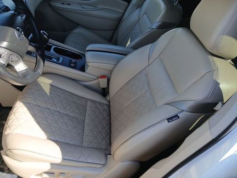 Used 2019 Nissan Murano Platinum w/ Cargo Package image 11