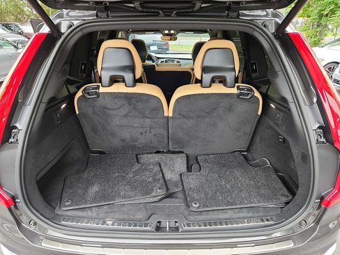 Certified 2024 Volvo XC90 T8 Ultimate w/ Protection Package Premier AWD/4WD image 27