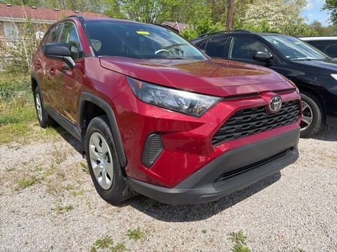 Used 2021 Toyota RAV4 LE FWD image 6