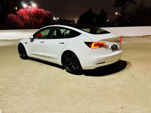 Used 2021 Tesla Model 3 Standard Range Plus image 48
