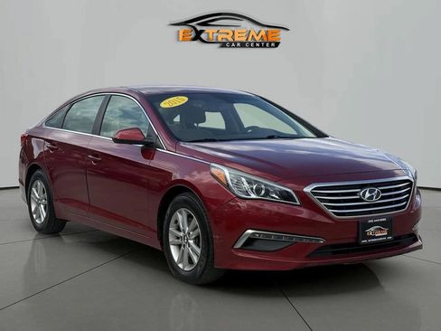 Used 2015 Hyundai Sonata SE w/ Option Group 09 FWD image 8
