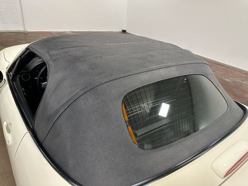Used 2007 MAZDA MX-5 Miata Sport RWD image 49