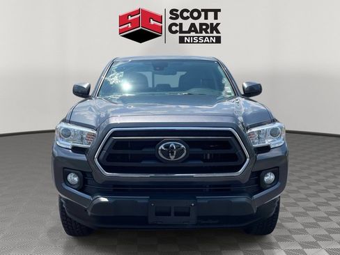 Used 2023 Toyota Tacoma SR5 AWD/4WD image 2