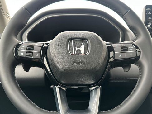 Certified 2025 Honda Pilot Touring image 27