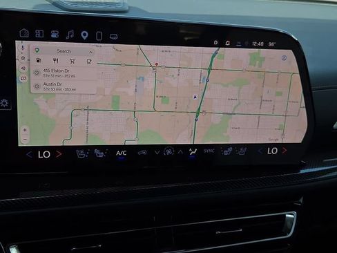 Used 2025 Chevrolet Traverse High Country FWD image 18