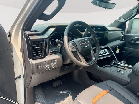 New 2026 GMC Sierra 2500 AT4 w/ AT4 Premium Plus Package AWD/4WD image 10
