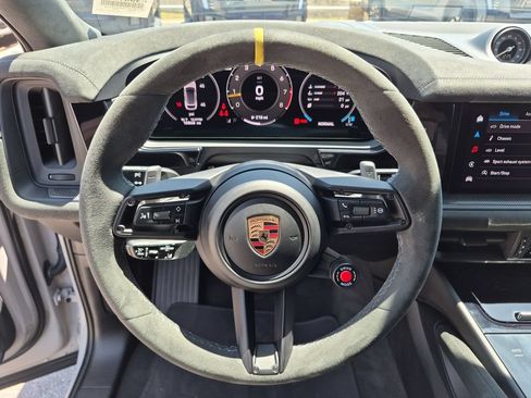 Used 2025 Porsche Cayenne Turbo GT AWD/4WD image 21