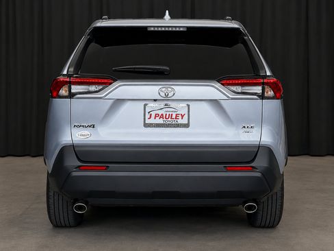 Certified 2025 Toyota RAV4 XLE AWD/4WD image 6