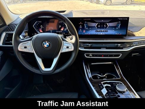 Used 2025 BMW X7 xDrive40i image 25
