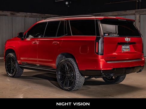 Used 2025 Cadillac Escalade Sport Platinum w/ LPO, ONYX Package image 7