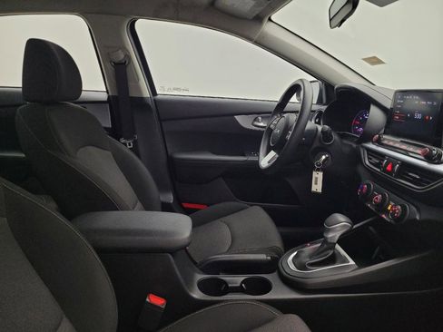 Used 2023 Kia Forte LXS w/ LXS Technology Package image 21