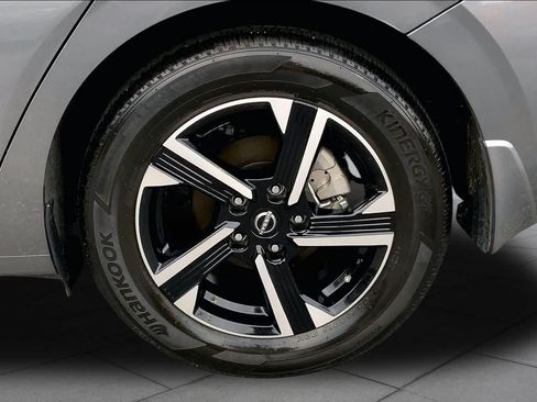 Used 2025 Nissan Sentra SV w/ Trunk Package FWD image 10