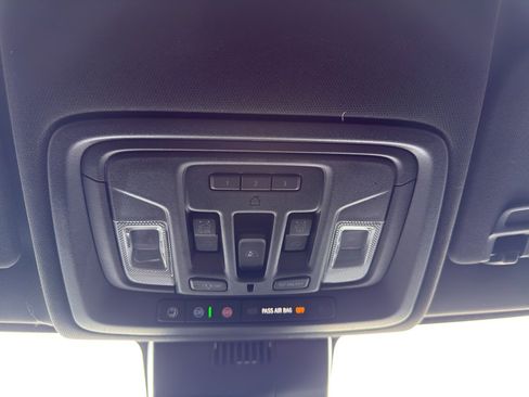 Used 2022 GMC Sierra 1500 AT4 w/ AT4 Preferred Package image 23