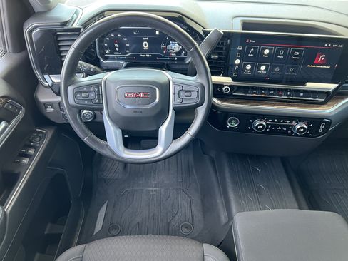 Used 2022 GMC Sierra 1500 Elevation w/ LPO, Elevation Black Package AWD/4WD image 30