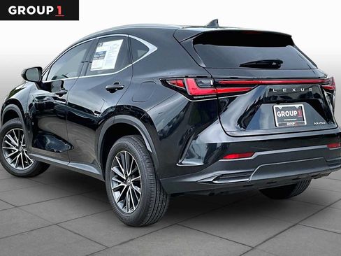 Used 2025 Lexus NX 250 FWD w/ Towing Package (2000 Lbs) image 10