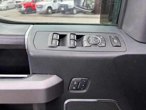 Used 2018 Ford F250 Platinum w/ Platinum Ultimate Package AWD/4WD image 24