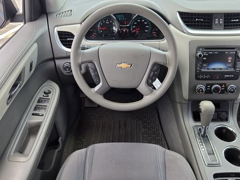Used 2015 Chevrolet Traverse LS FWD image 13