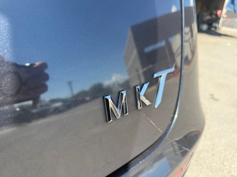 Used 2013 Lincoln MKT FWD image 30