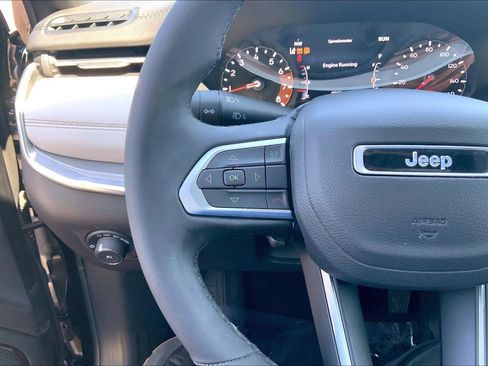 Certified 2024 Jeep Compass Limited w/ Sun and Sound Group AWD/4WD image 23