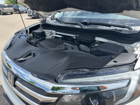 Used 2018 Honda Pilot Touring image 49