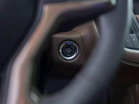 Used 2023 Chevrolet Suburban High Country image 20