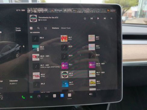 Used 2024 Tesla Model Y Long Range image 23